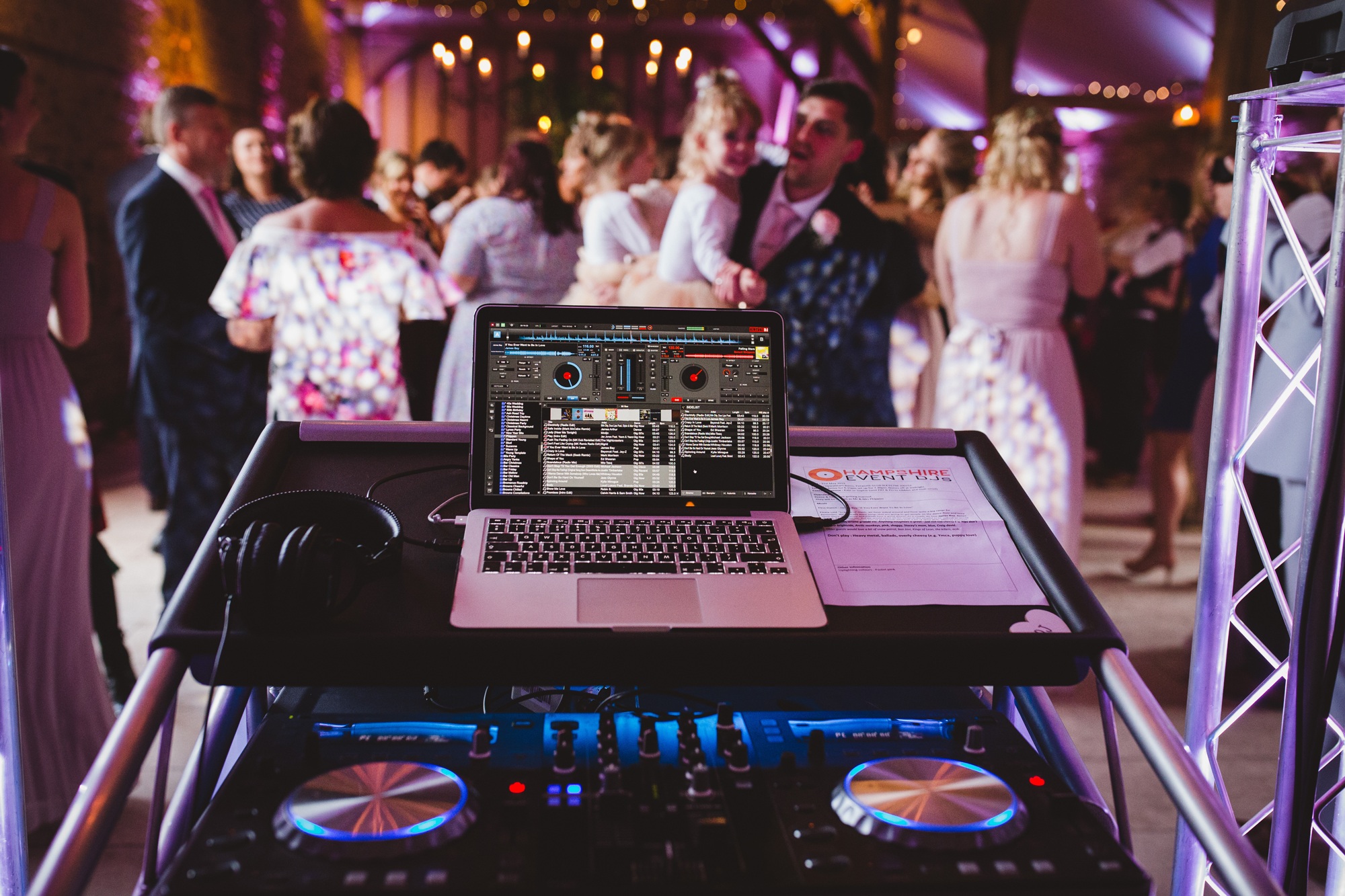Wedding DJs | Event DJs in Hampshire | Hampshire Event Djs